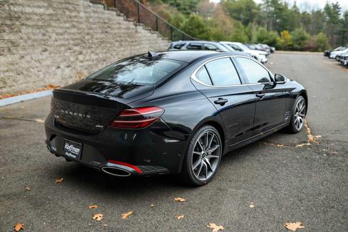 2026 Genesis G70 2.5T Standard