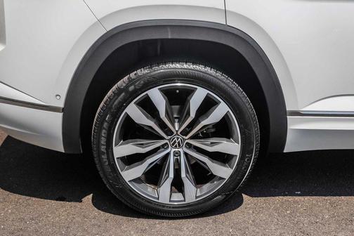 2021 Volkswagen Atlas Cross Sport 3.6L V6 SEL Premium R-Line