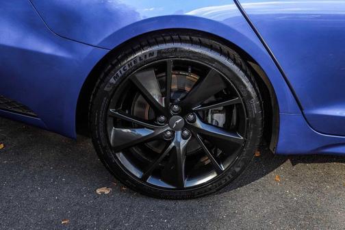 2023 Genesis G70 3.3T