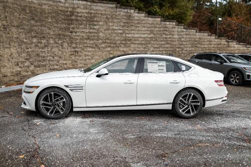 Uyuni White 2026 Genesis G80 2.5T Advanced