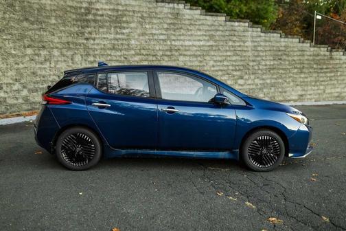 2024 Nissan Leaf SV PLUS