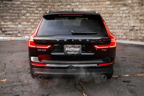 2021 Volvo XC60 T6 Momentum