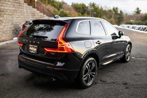 2021 Volvo XC60 T6 Momentum