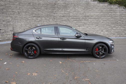 Makalu Gray 2026 Genesis G70 3.3T Sport Prestige