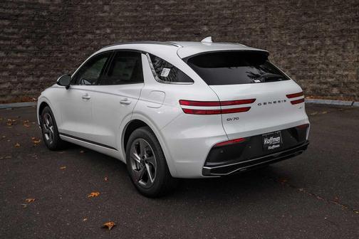 2026 Genesis GV70 2.5T