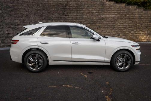 2026 Genesis GV70 2.5T