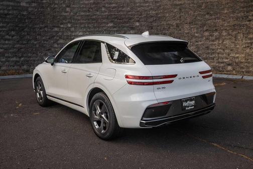 2026 Genesis GV70 2.5T