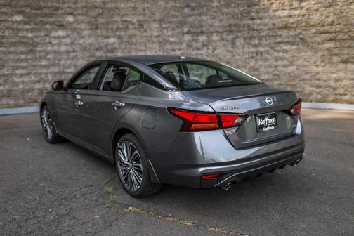 2025 Nissan Altima SL