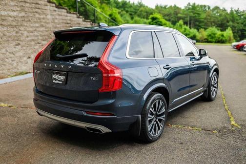 2021 Volvo XC90 T6 Momentum 7 Passenger