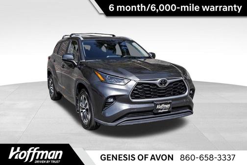 Magnetic Gray Metallic 2023 Toyota Highlander XLE