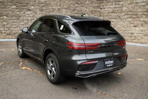 2026 Genesis GV70 2.5T