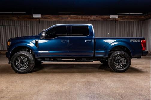 Blue Jeans Metallic 2020 Ford F-250 Lariat