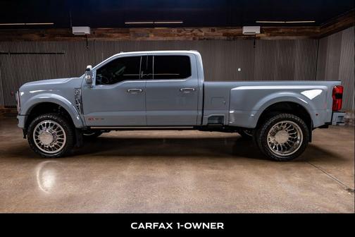 Glacier Gray Metallic Tri-Coat 2026 Ford F-450 Platinum
