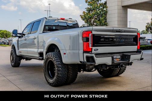 Avalanche 2025 Ford F-450 Platinum