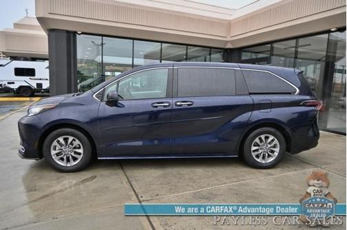 2023 Toyota Sienna XLE
