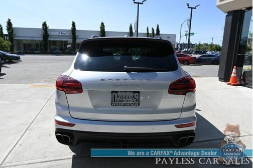 2016 Porsche Cayenne Turbo