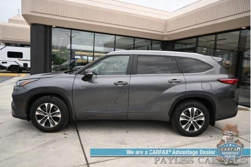 2023 Toyota Highlander XLE/AWD/POWER&HEATED SEATS/SUNROOF/ADAPTIVE CRUISE