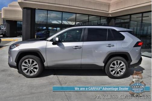 Photo 3 of 99 of 2019 Toyota RAV4 Limited