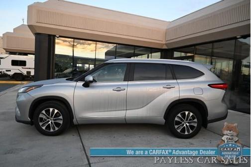 2023 Toyota Highlander XLE/AWD/POWER&HEATED SEATS/SUNROOF/ADAPTIVE CRUISE