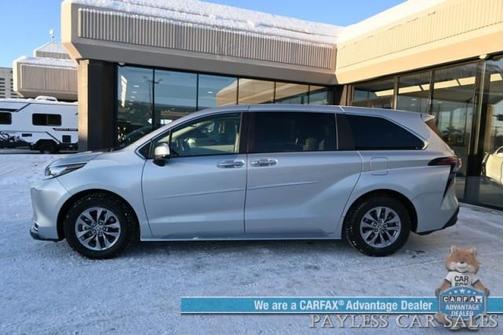 2023 Toyota Sienna XLE