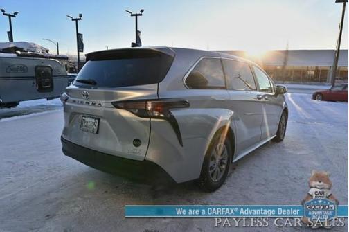 2023 Toyota Sienna XLE