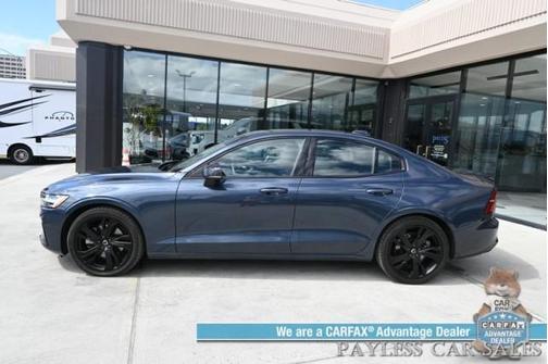 2024 Volvo S60 B5 Ultimate Dark Theme