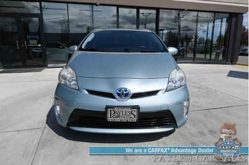 2015 Toyota Prius FOUR/POWER&HEATED SEATS/POWER MIRRORS WINDOWS&LOCK