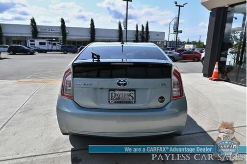 2015 Toyota Prius FOUR/POWER&HEATED SEATS/POWER MIRRORS WINDOWS&LOCK