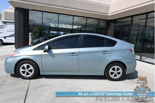 2015 Toyota Prius FOUR/POWER&HEATED SEATS/POWER MIRRORS WINDOWS&LOCK