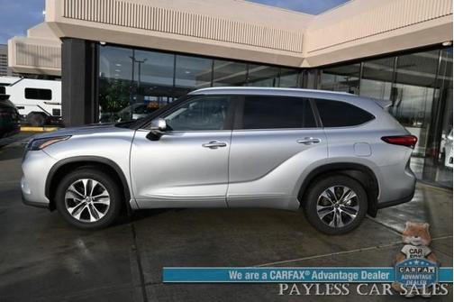 2023 Toyota Highlander XLE/AWD/POWER&HEATED SEATS/SUNROOF/ADAPTIVE CRUISE