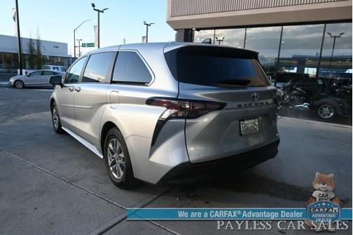 2023 Toyota Sienna XLE