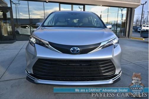 2023 Toyota Sienna XLE
