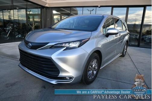 2023 Toyota Sienna XLE