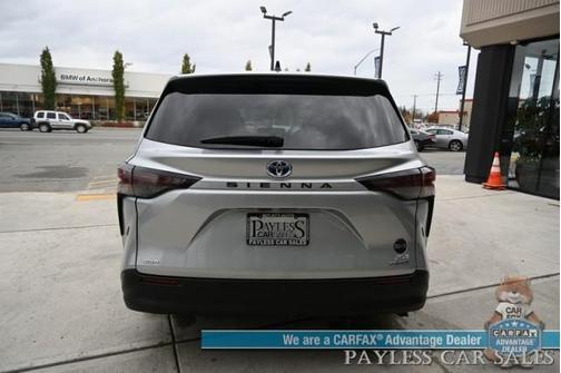Celestial Silver Metallic 2023 Toyota Sienna XLE