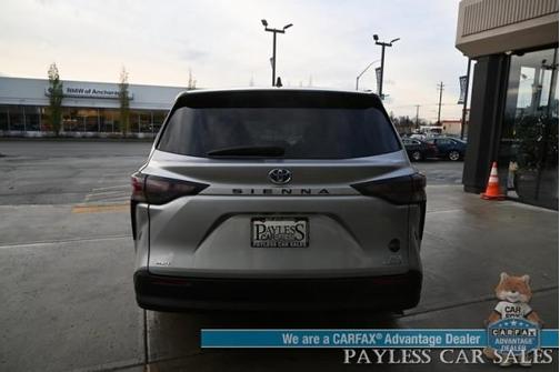 2023 Toyota Sienna XLE