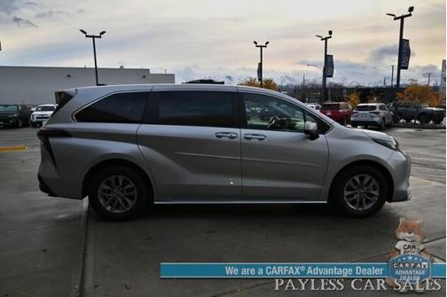 2023 Toyota Sienna XLE