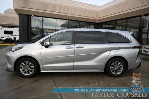 2023 Toyota Sienna XLE