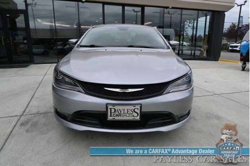 2015 Chrysler 200 S