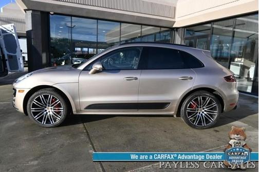 2017 Porsche Macan TURBO/AWD/PERFORMANCE&TURBO EXTERIOR PKG/PORSCHE T