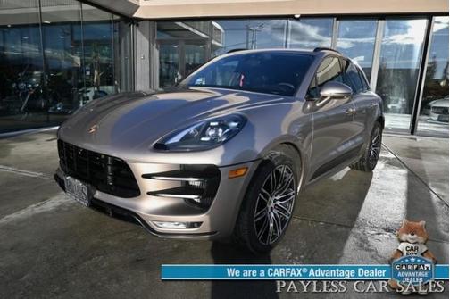 2017 Porsche Macan TURBO/AWD/PERFORMANCE&TURBO EXTERIOR PKG/PORSCHE T