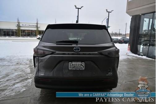 2023 Toyota Sienna XLE