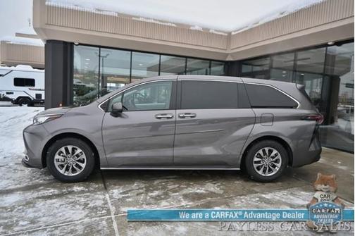 2023 Toyota Sienna XLE