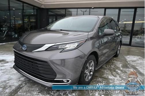2023 Toyota Sienna XLE
