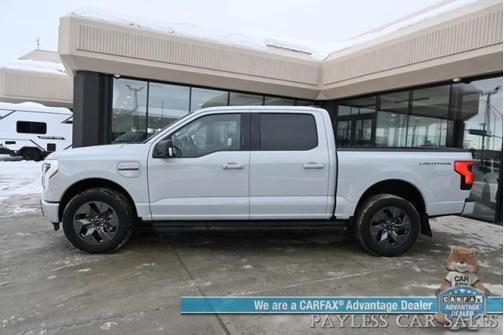 2023 Ford F-150 Lightning XLT/4X4/EXTENDED RANGE/CREW CAB/POWER&HEATED SEATS