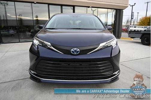 2023 Toyota Sienna XLE