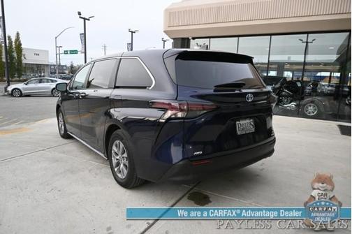 2023 Toyota Sienna XLE