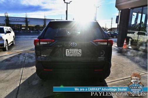 2022 Toyota RAV4 Hybrid LE