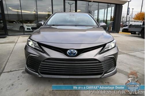 2021 Toyota Camry Hybrid LE