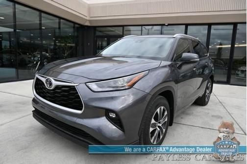 2024 Toyota Highlander XLE/AWD/POWER&HEATED SEATS/SUNROOF/ADAPTIVE CRUISE