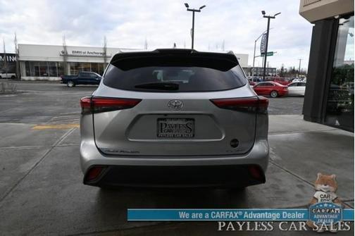 Celestial Silver Metallic 2023 Toyota Highlander XLE/AWD/POWER&HEATED SEATS/SUNROOF/ADAPTIVE CRUISE